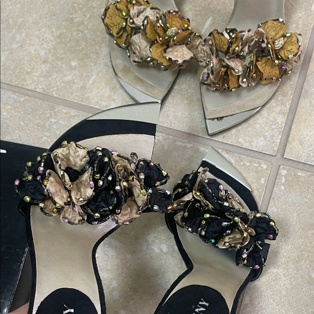 New in box Women's Black and Gold Floral Heels